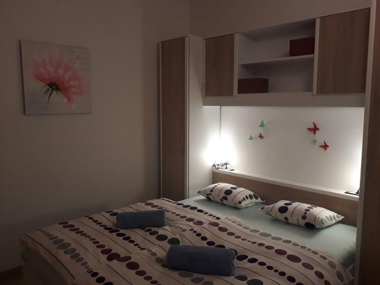 Appartamento Amalia Umago Esterno foto